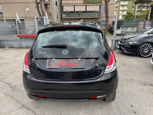 LANCIA Ypsilon 1.0 FireFly 5 porte S&S Hybrid Gold