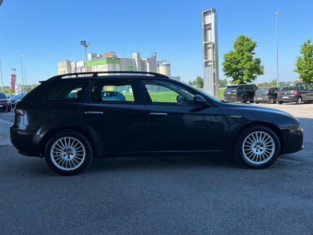 ALFA ROMEO 159 1.9 JTDm Sportwagon Distinctive