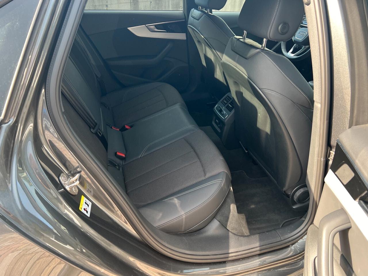 Audi A4 40 TDI S tronic S line edition Berlina
