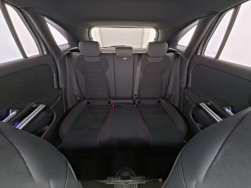 Mercedes-Benz GLA GLA 200 Automatic AMG Line Premium Camera 19" Mbux