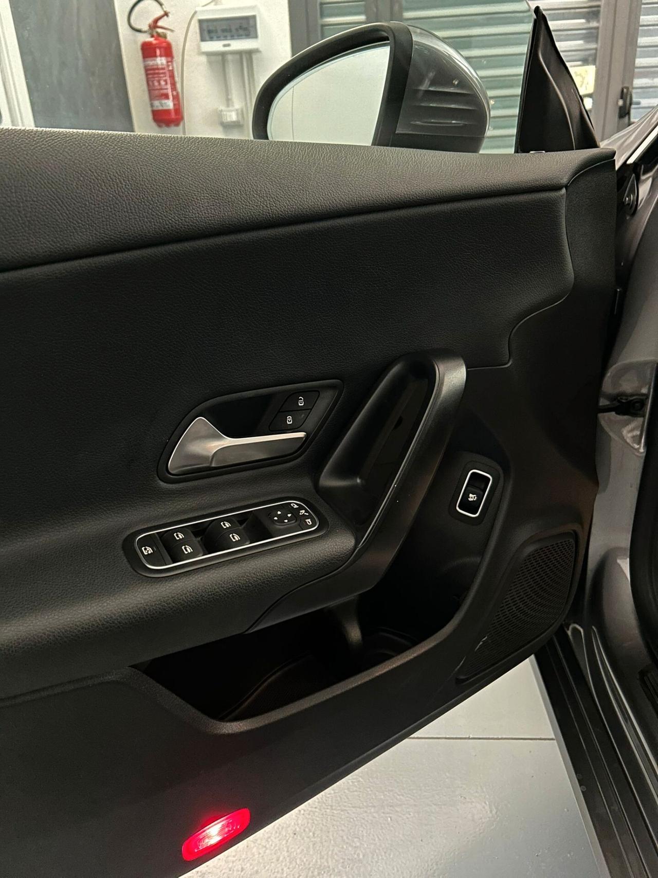 Mercedes-benz CLA 180 d Automatic Business Extra