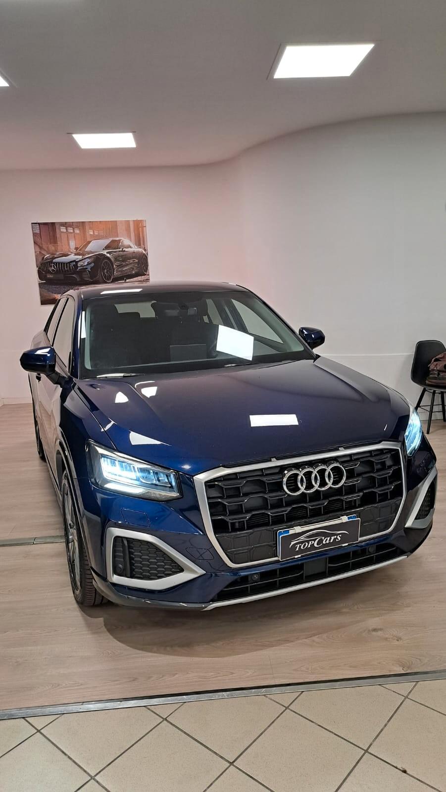 Audi Q2 30 TDI S tronic Identity Black