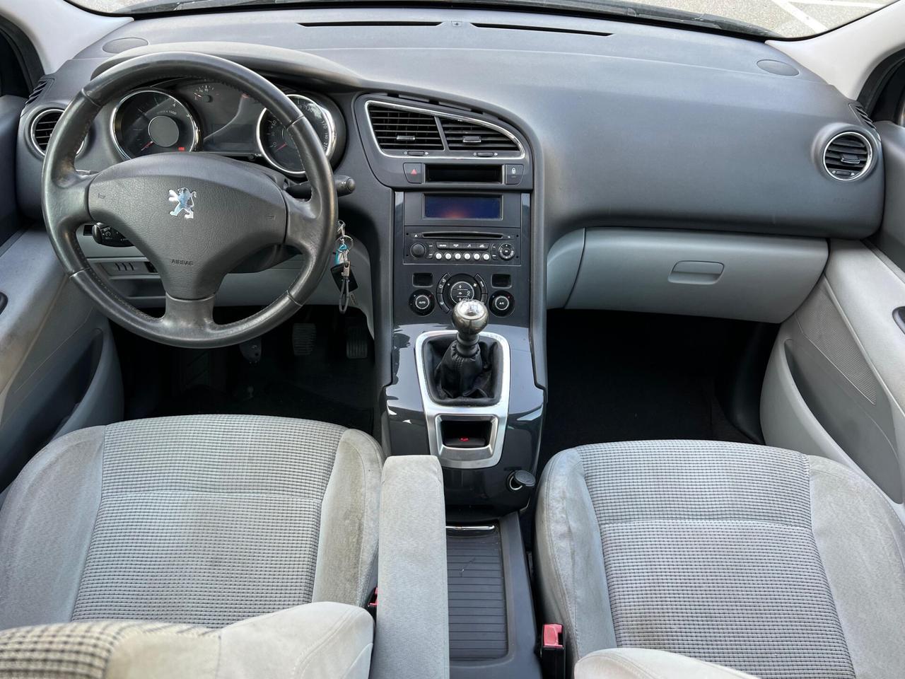 Peugeot 5008 1.6 THP 156CV Allure