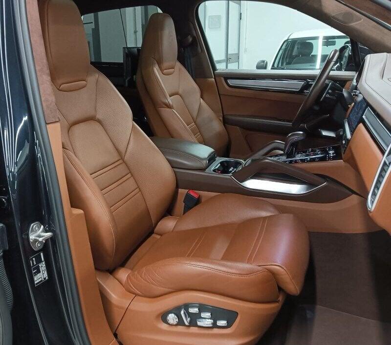 Porsche Cayenne Cayenne 4.0 V8 Turbo