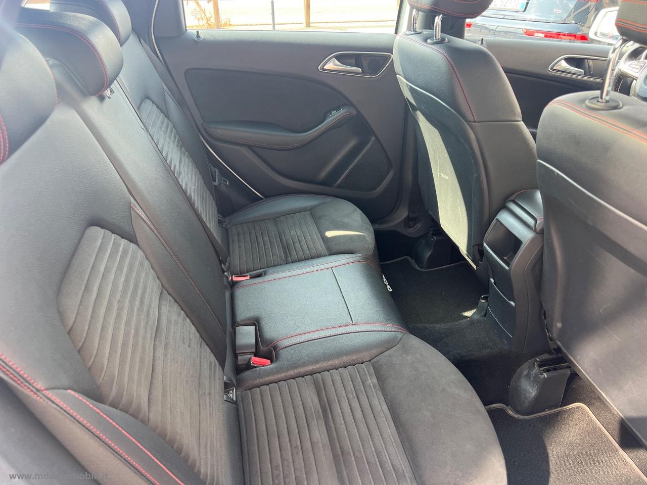 MERCEDES-BENZ B 180 d Automatic Premium TETTO PACK AMG