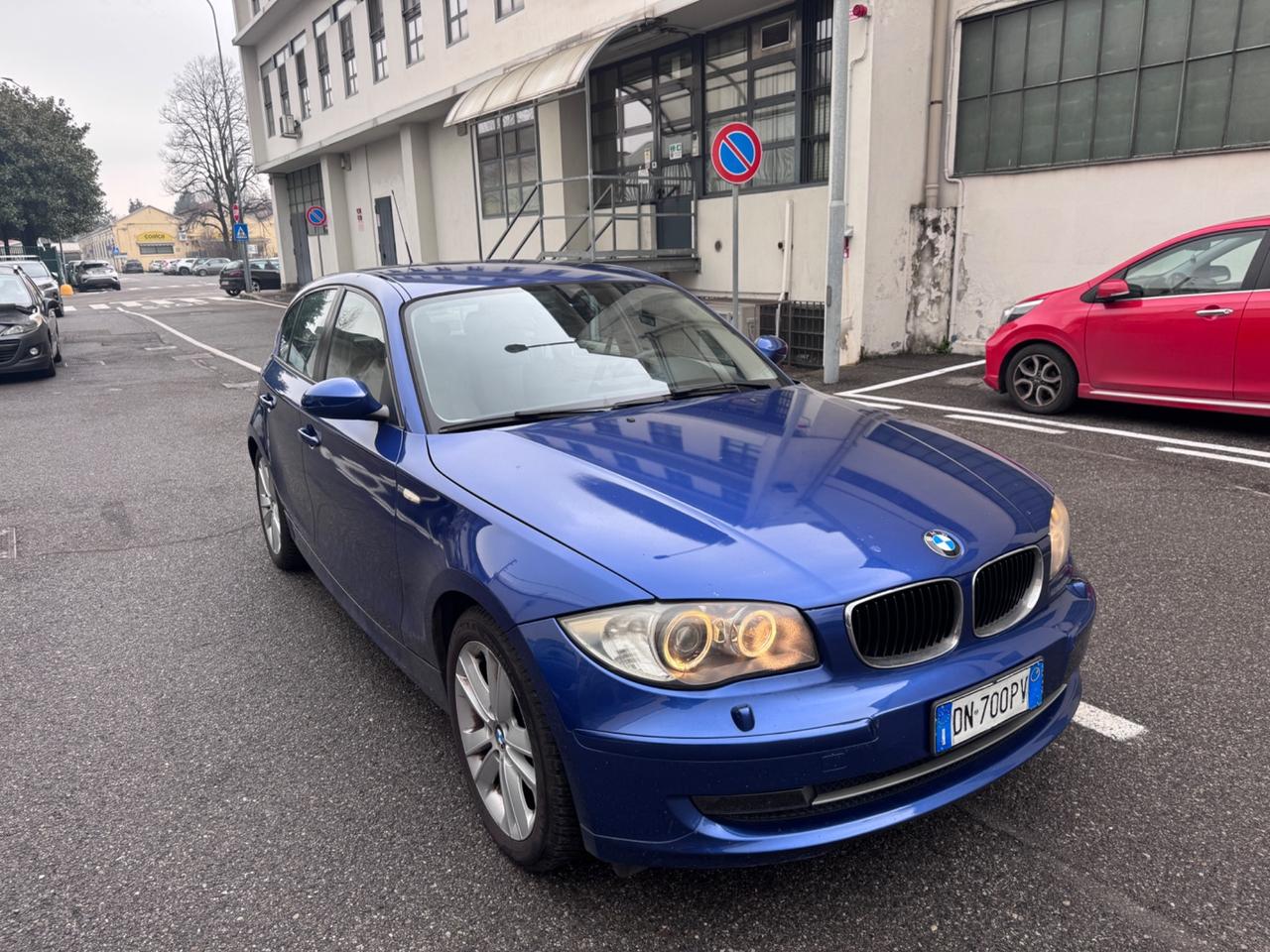 Bmw 120i benzina 5 porte Futura