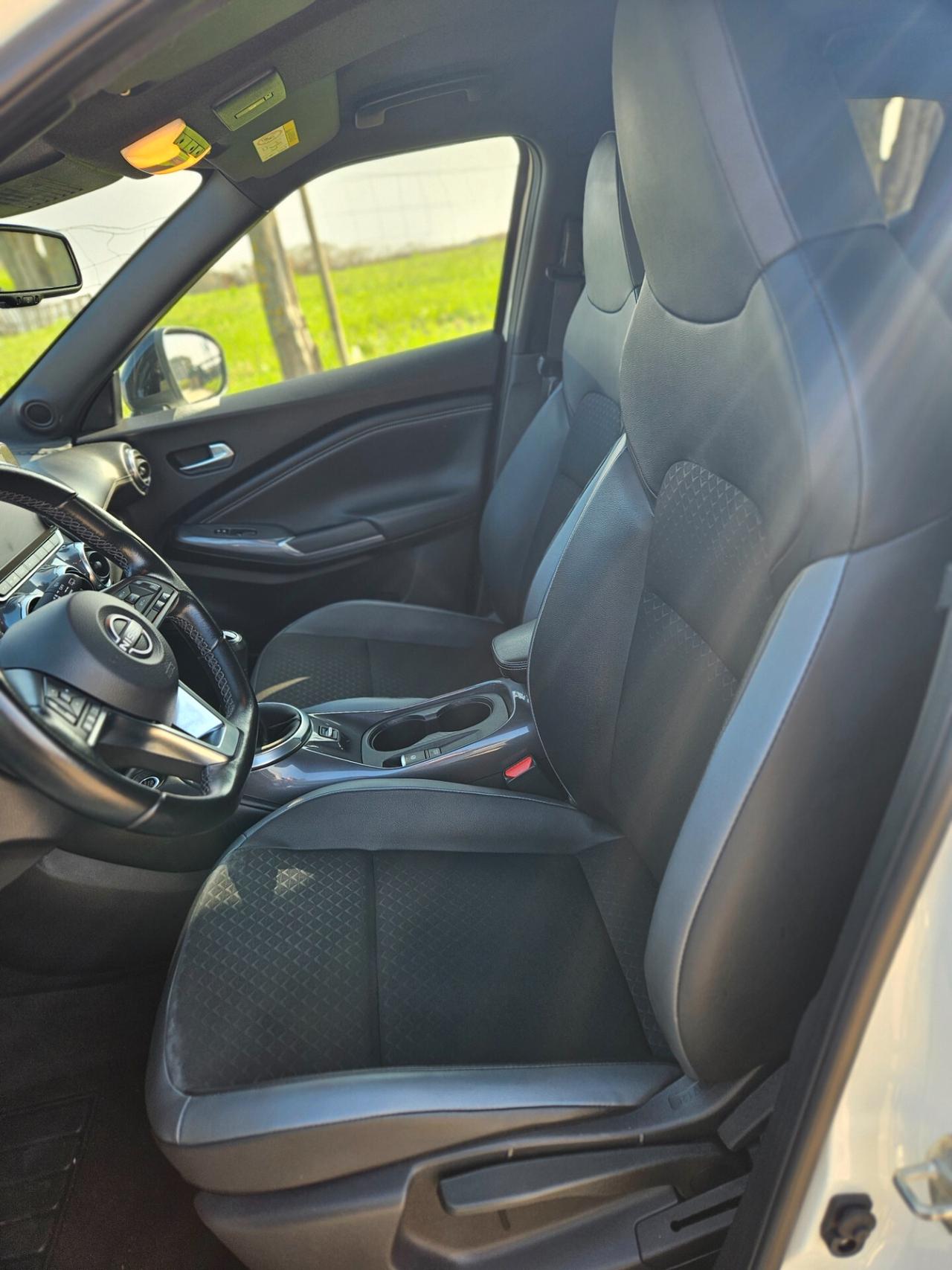 Nissan Juke 1.0 DIG-T 114 CV N-Connecta