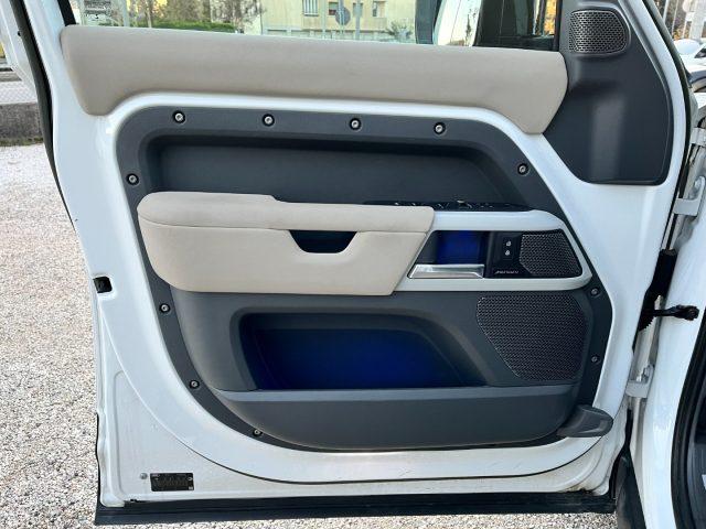 LAND ROVER Defender 110 3.0D I6 200 CV AWD Auto SE *PANORAMA *360°