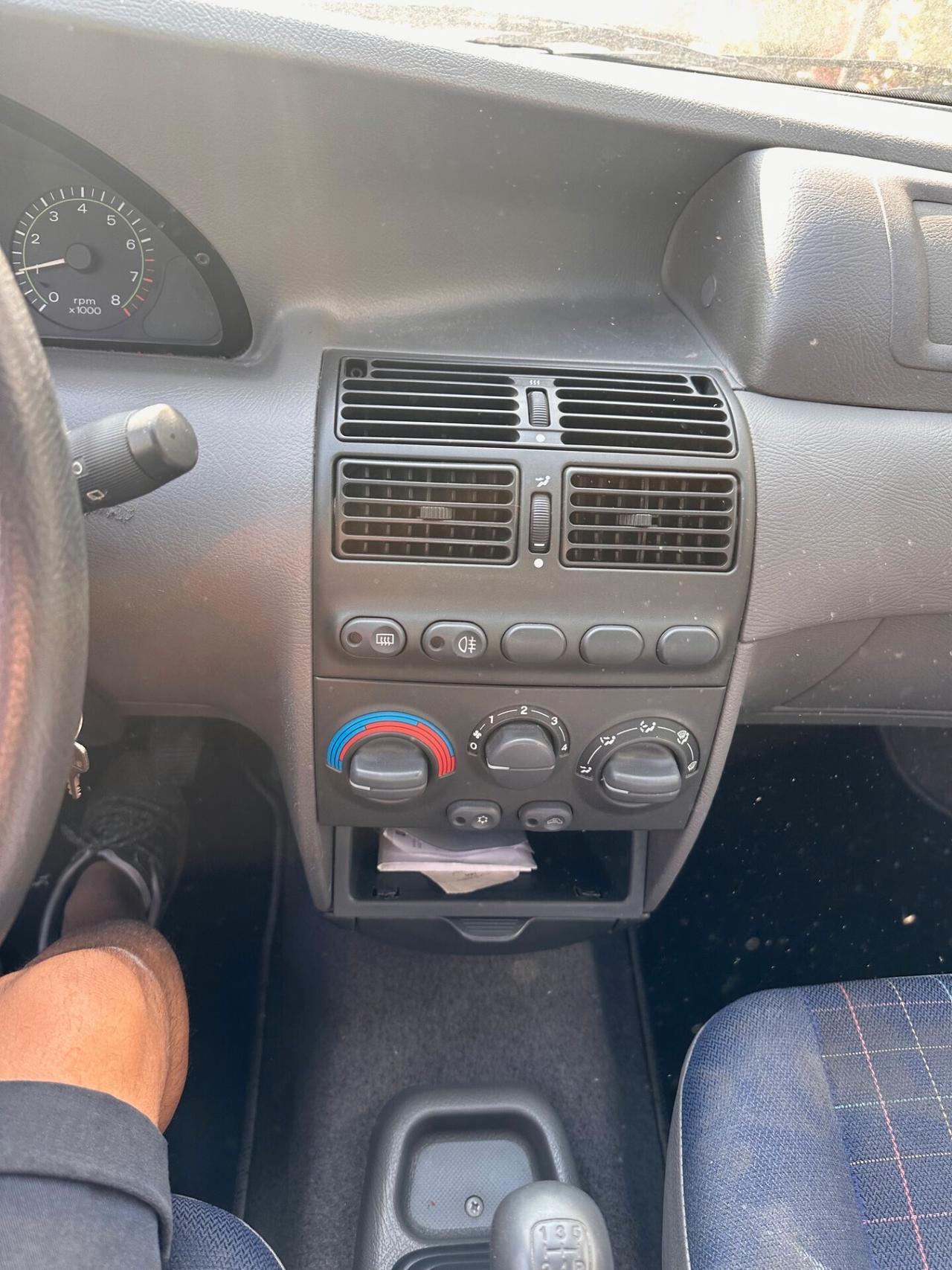 Fiat Punto 75 cat 5 porte ELX