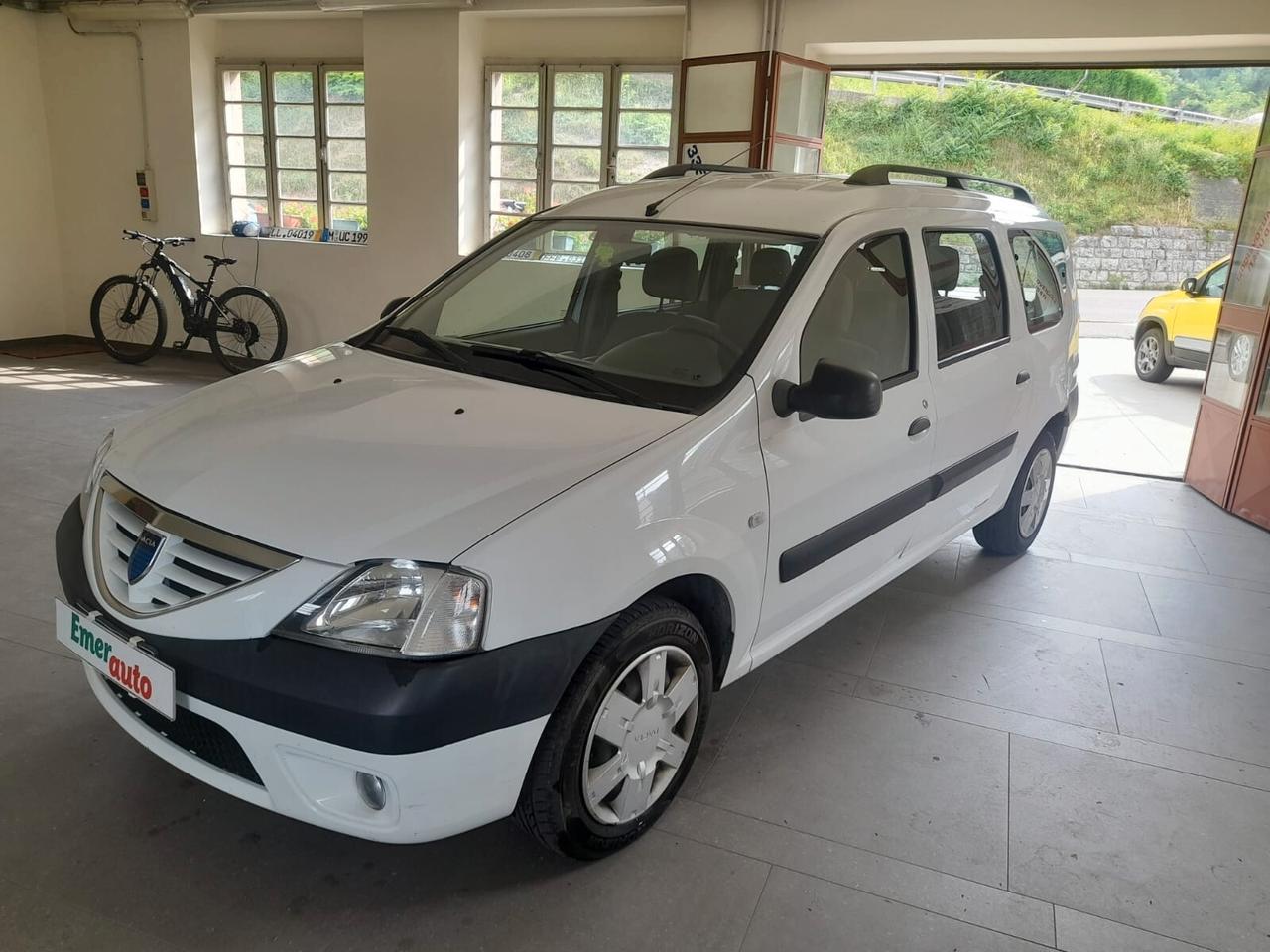 Dacia Logan MCV 1.6 7 posti Lauréate