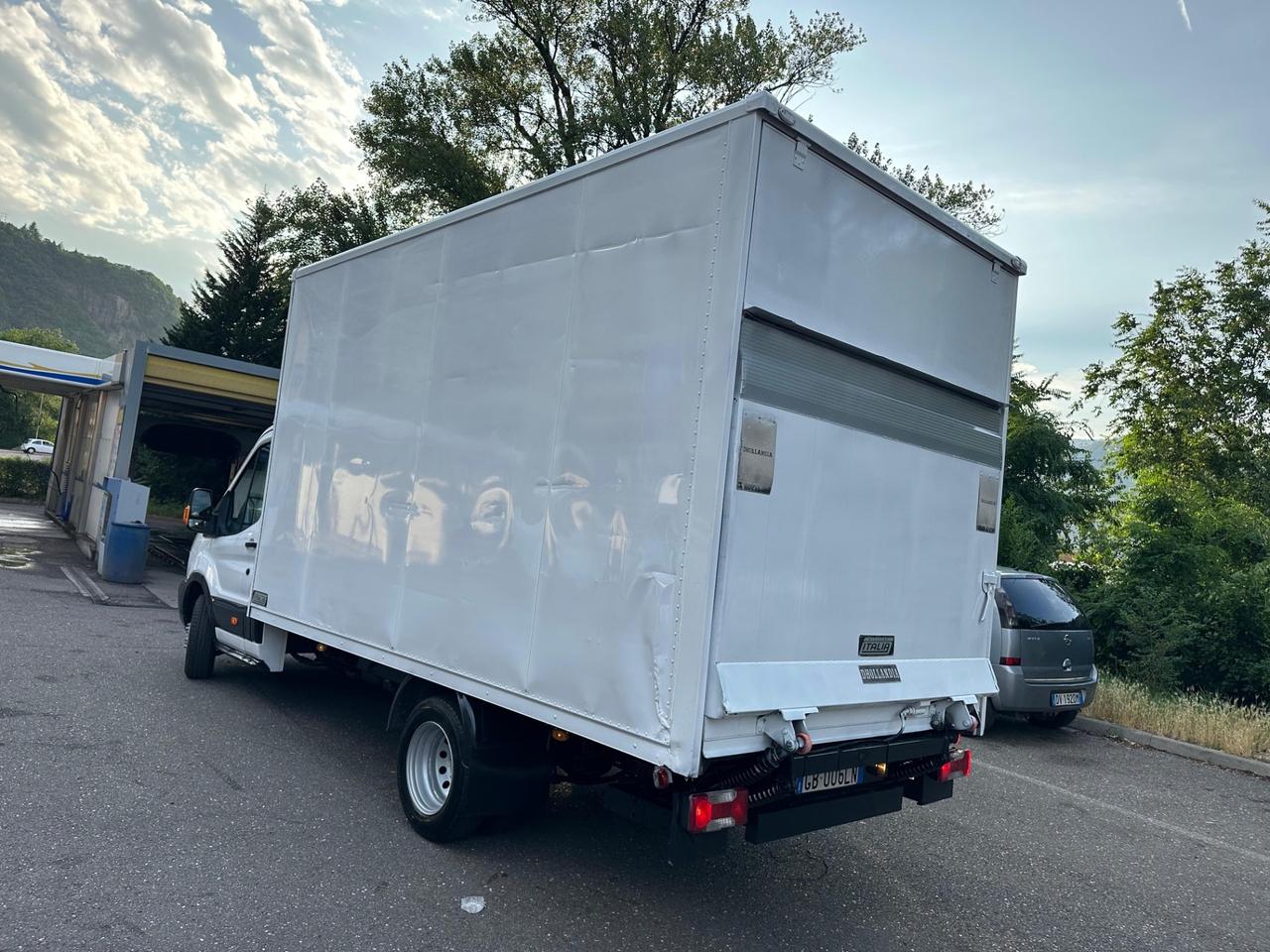 FORD TRANSIT 350 2.2 TDCI CON SPONDA IDRAULICA