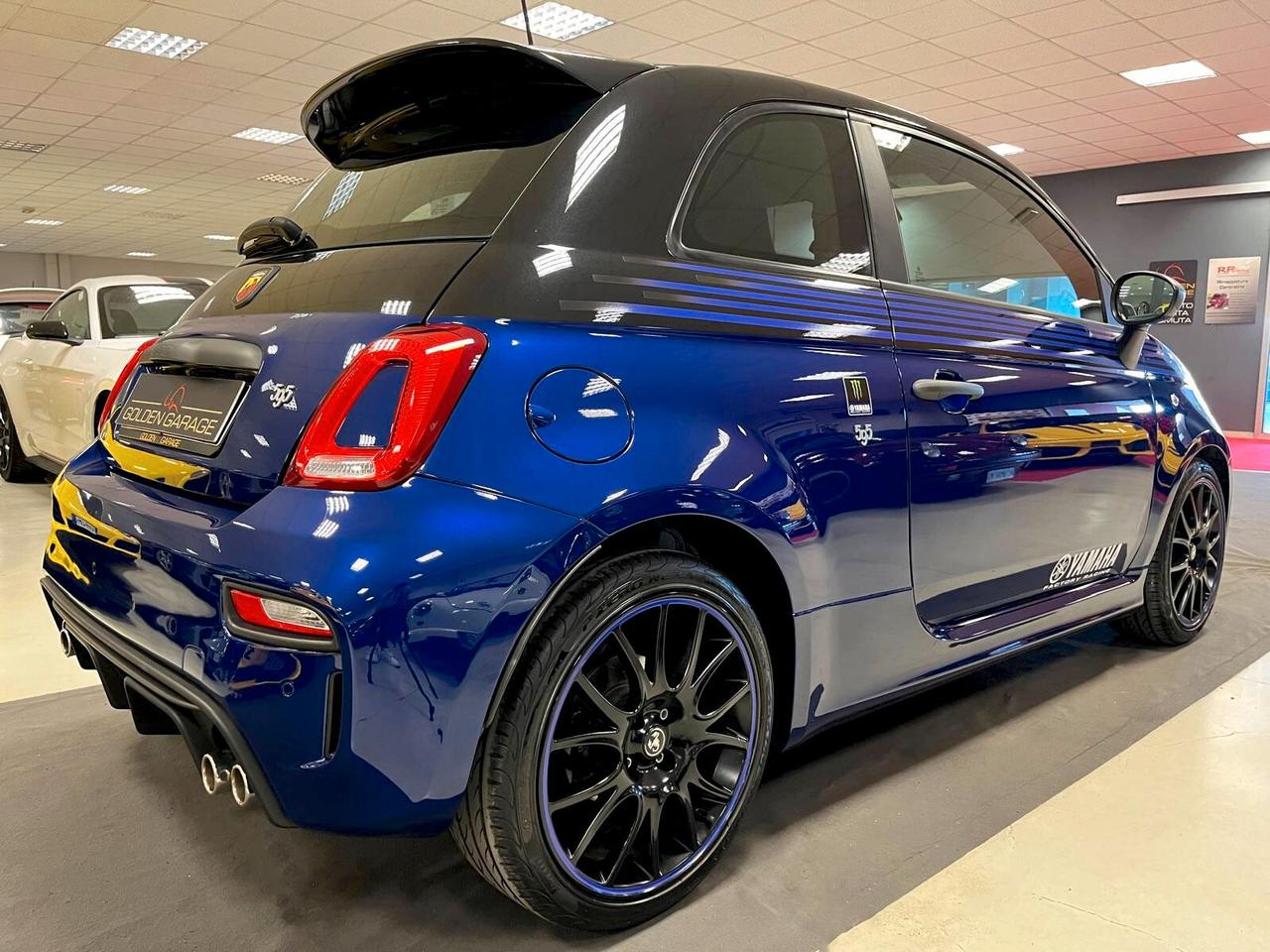 Abarth 595 1.4 Turbo T-Jet 165 CV Monster Energy Yamaha