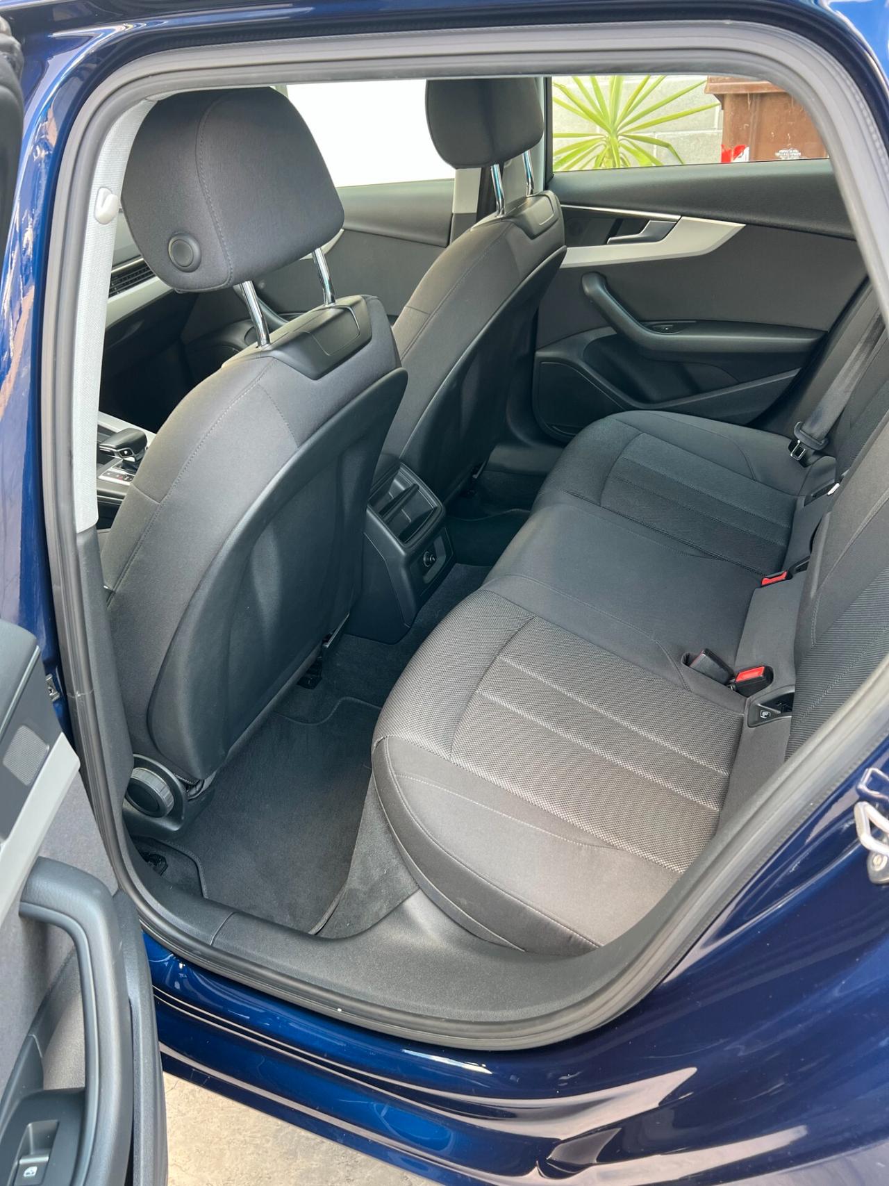 Audi A4 Avant 35 TDI/163 CV S tronic Business