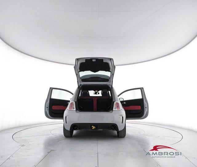 ABARTH 500 1.4 Turbo T-Jet Custom