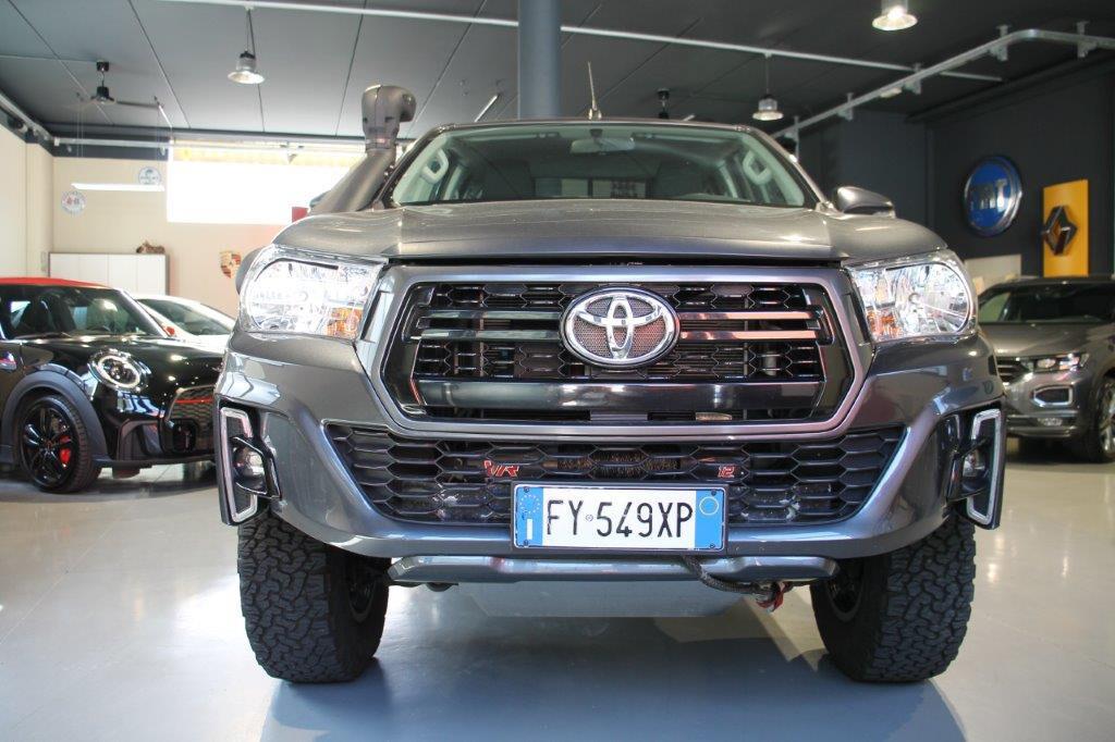Toyota Hilux 2.4 D-4D 4WD 2 porte Extra Cab PREPARATA TAGLIANDATA uff Toyota
