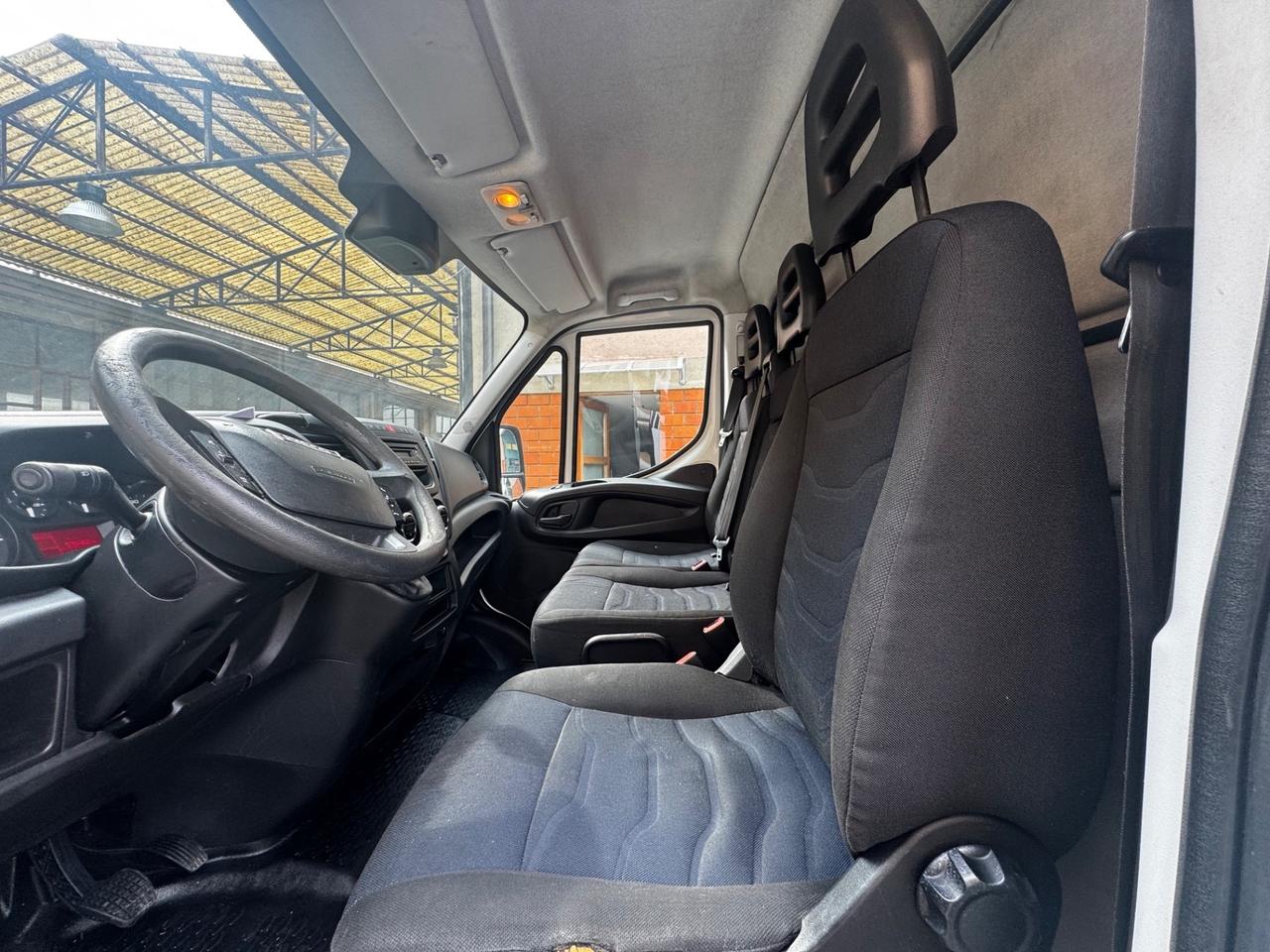 Iveco Daily , 2.3 diesel, 2028