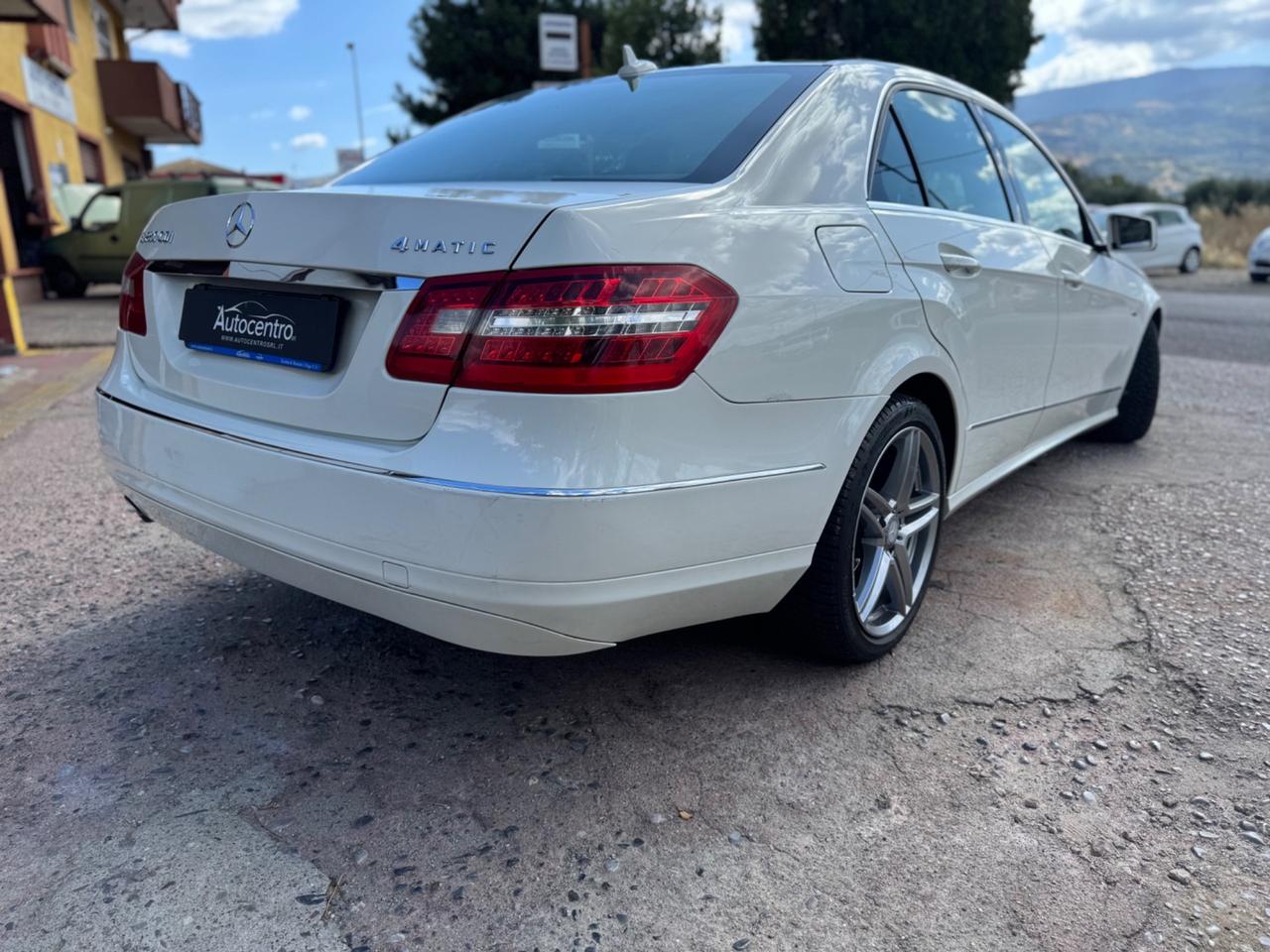 Mercedes-benz E 250 CDI BlueEFFICIENCY 4M. Executive