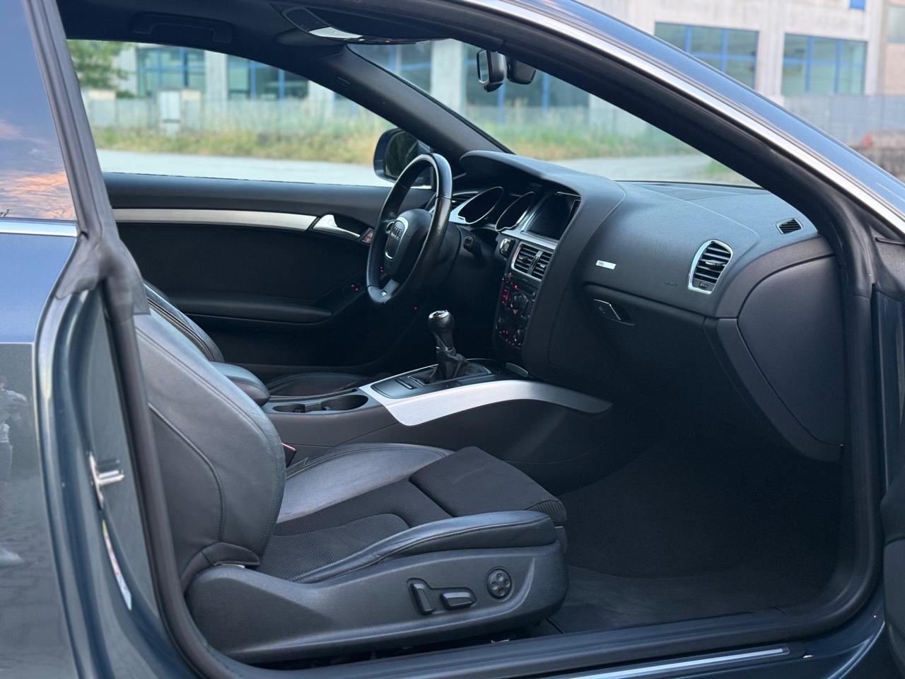 Audi A5 2.0 TDI S-LINE