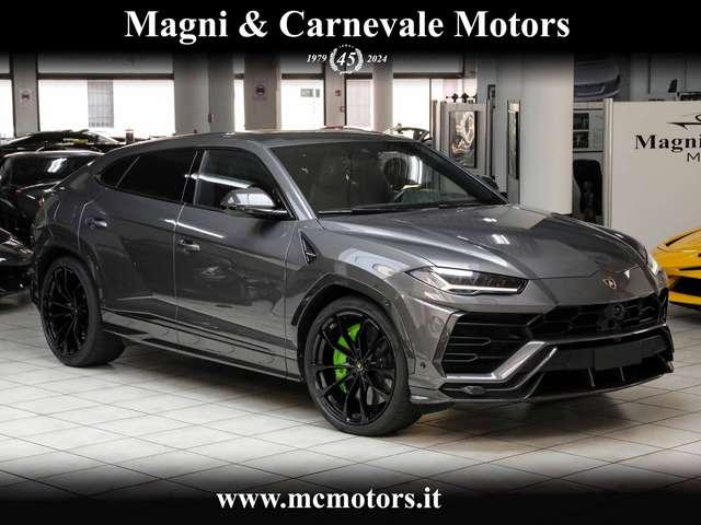 Lamborghini Urus AKRAPOVICH|FULL CARBON PACK|NIGHT VIEW|23''|B&O