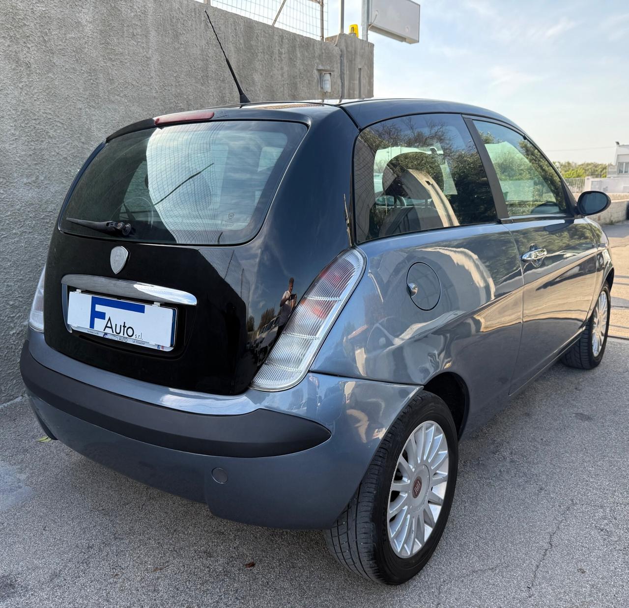 Lancia Ypsilon 1.3 Multijet 16V Platino,EURO 4,Bicolore,Cerchi in lega,Pelle,ecc.