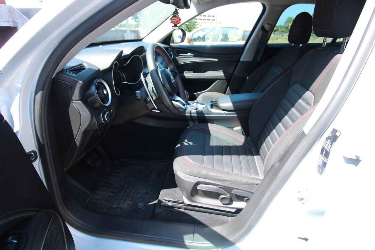 Alfa Romeo Stelvio 2.2 Turbodiesel 190 CV AT8 RWD Executive