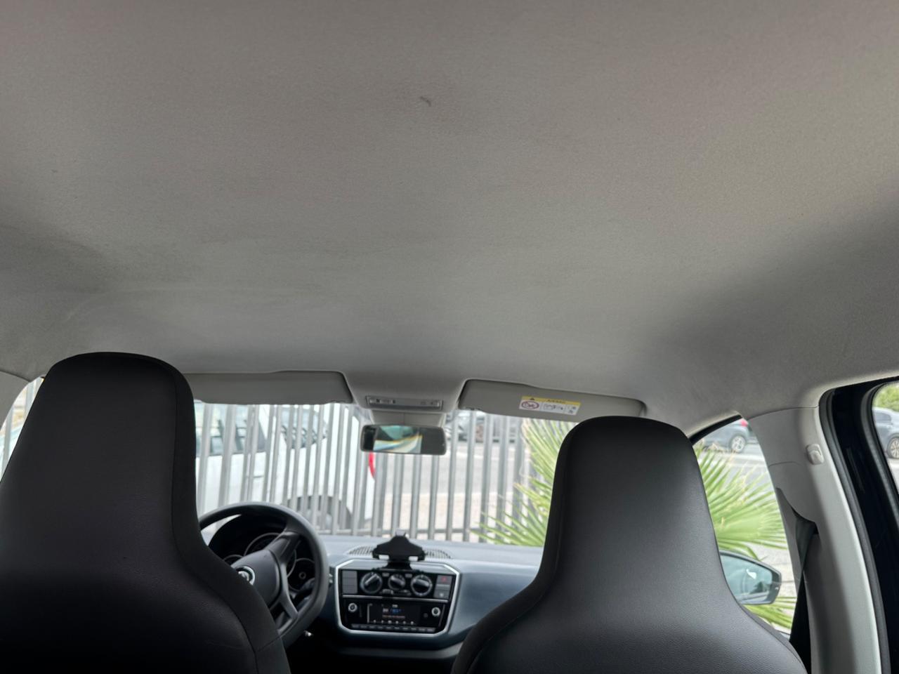 Volkswagen up! 1.0 5p. move