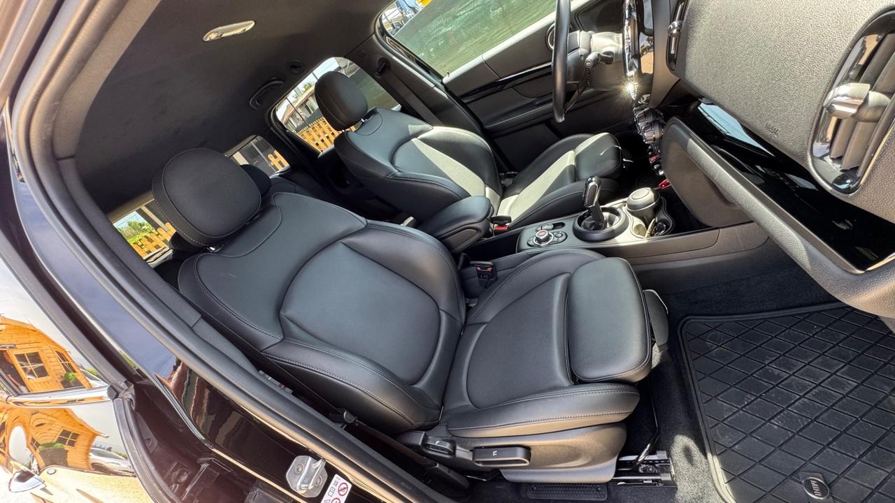 Mini Cooper D Countryman Mini 2.0 Cooper D Business Countryman ALL4 Automatica