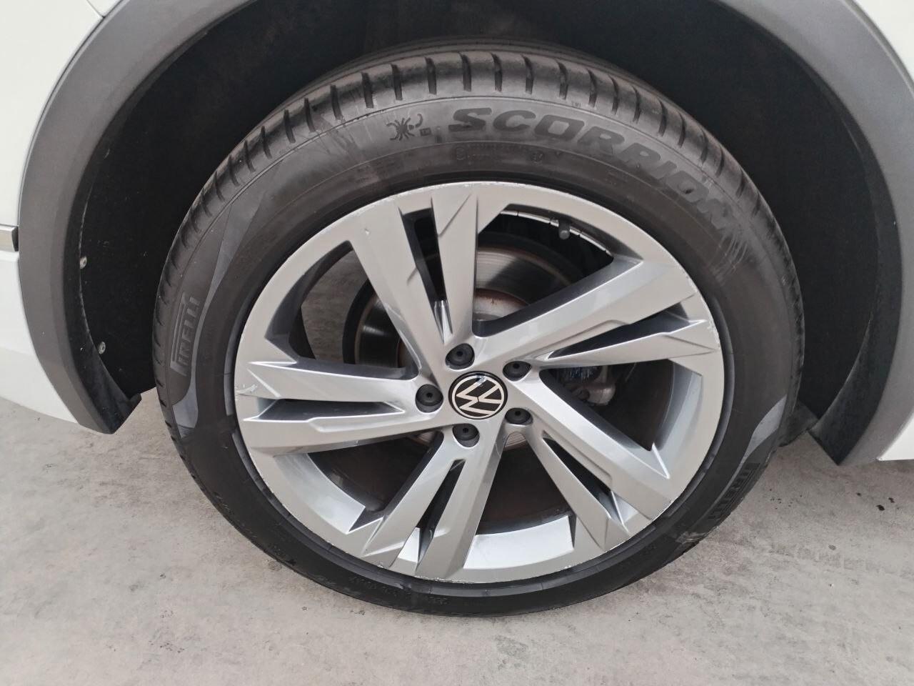 Volkswagen Tiguan 2.0 TDI 150 CV SCR DSG R-Line