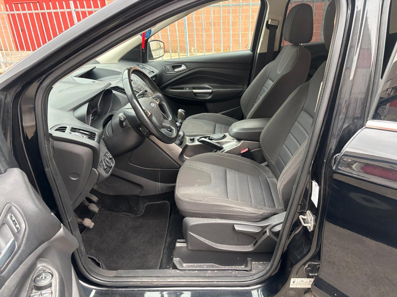 Ford Kuga 2.0 TDCI 140 CV 2WD