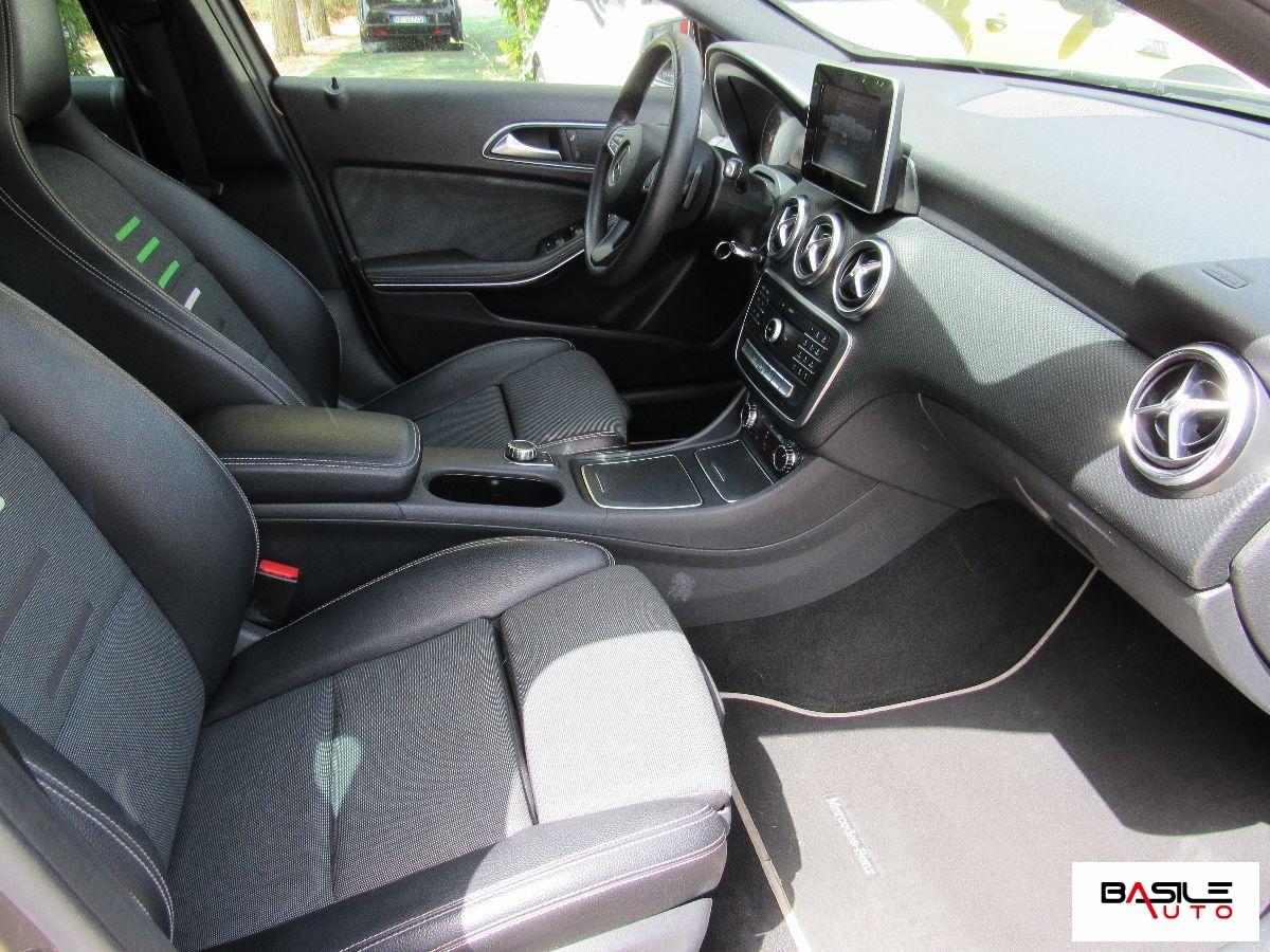 MERCEDES - Classe A - A 160 d Automatic Premium