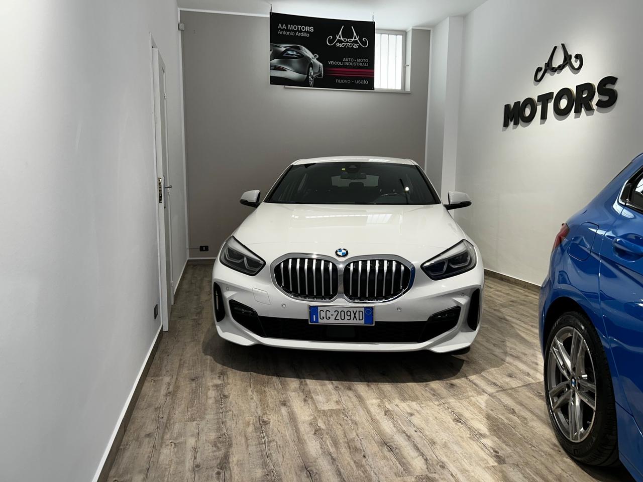 Bmw 118 118d 5p. Msport