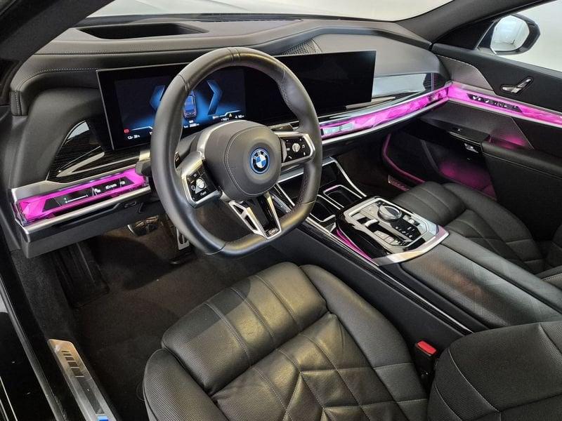 BMW Serie 7 G70 i7 xdrive60 MSport