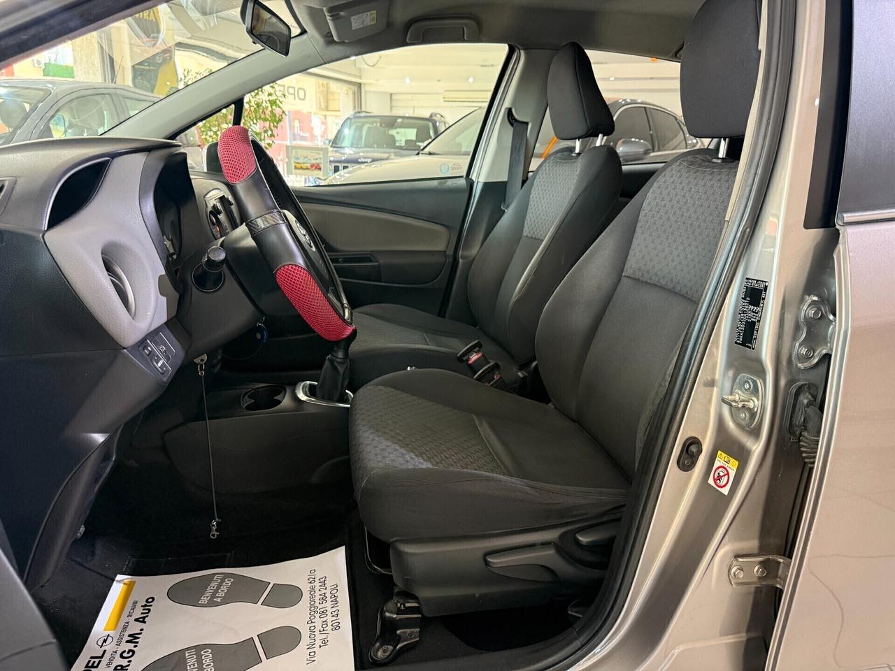 Toyota Yaris 1.0 5 porte Lounge