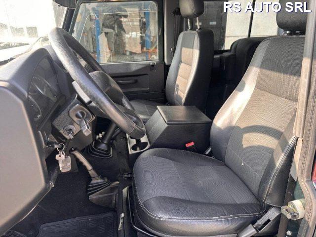 LAND ROVER Defender Defender 90 2.2 TD4 Station Wagon N1