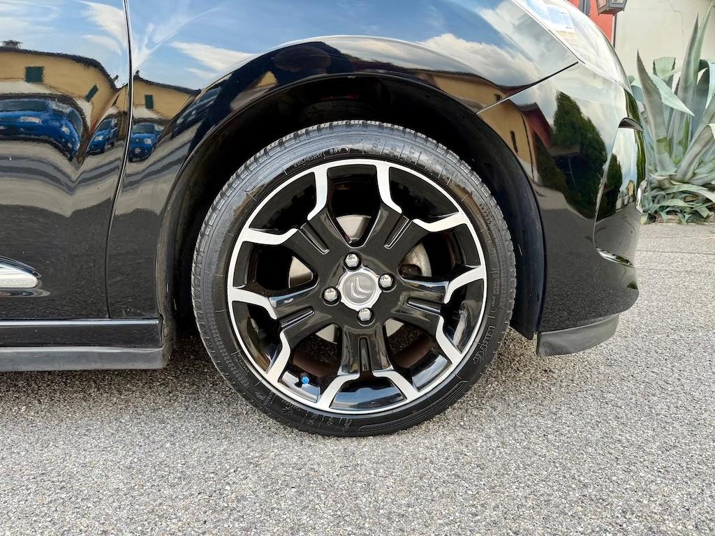 Ds DS3 DS 3 1.2 VTi 82 Just Black