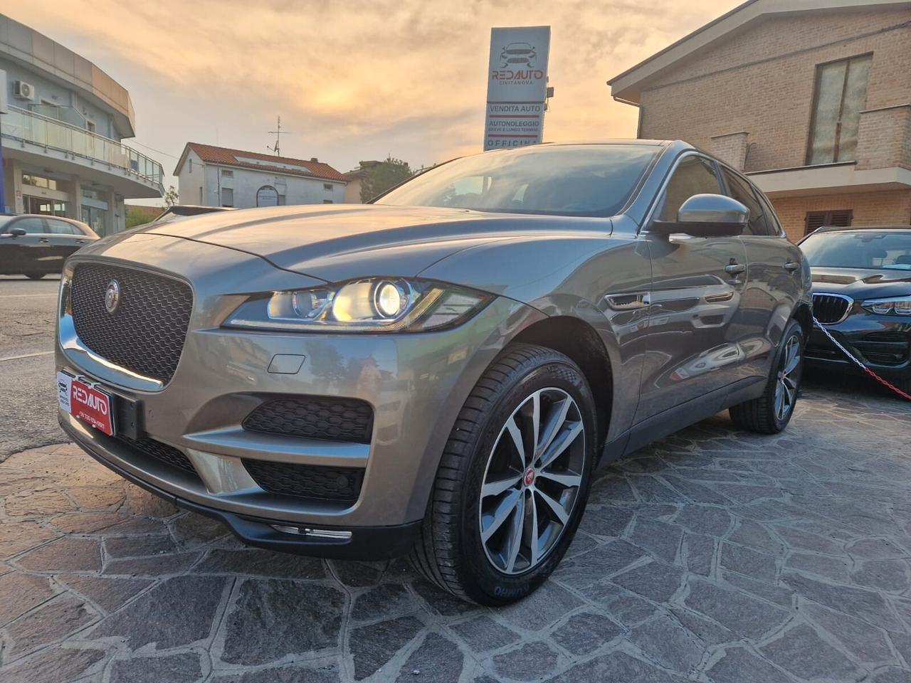 Jaguar F-Pace 2.0 D 240 CV AWD aut. Pure