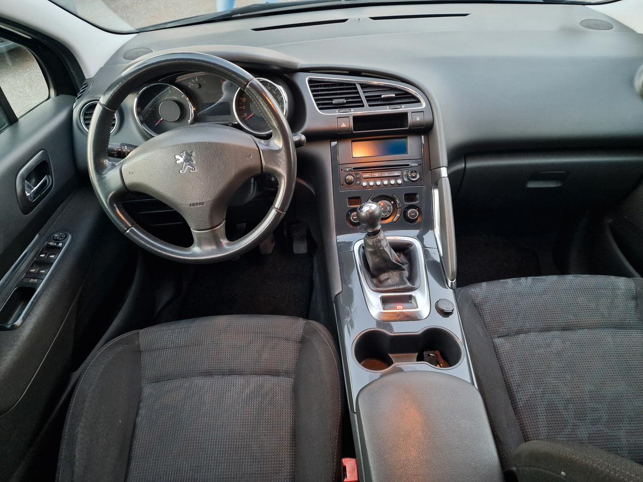 Peugeot 3008 1.6 HDi 112CV cambio robotizzato Tecno