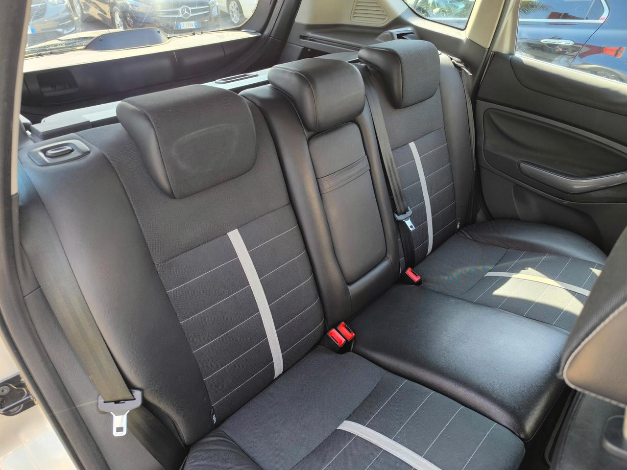 Ford Kuga 2.0 TDCi 136 CV 4WD Titanium DPF