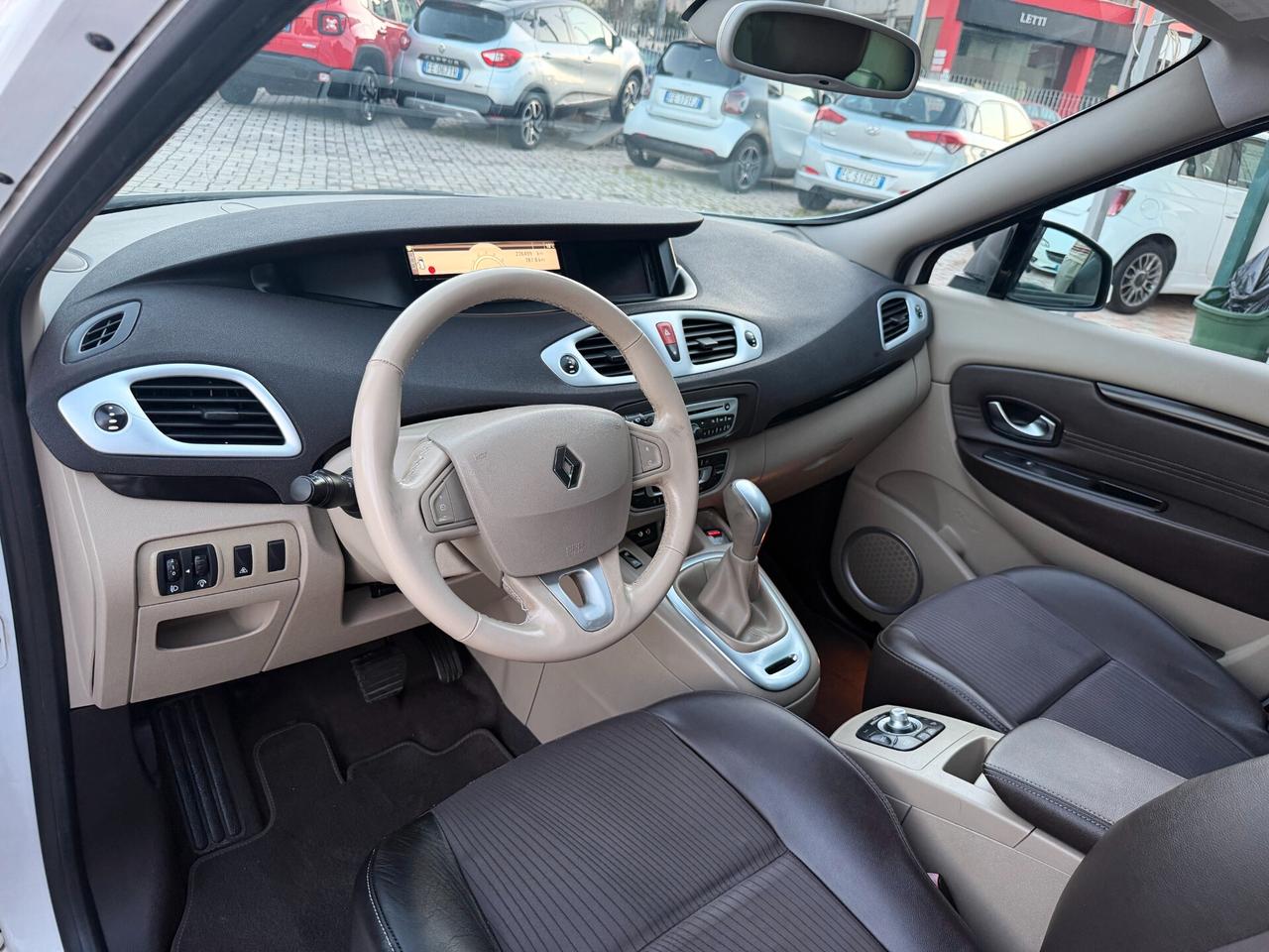 Scénic 2.0 dCi 150CV Proactive Luxe (automatica)