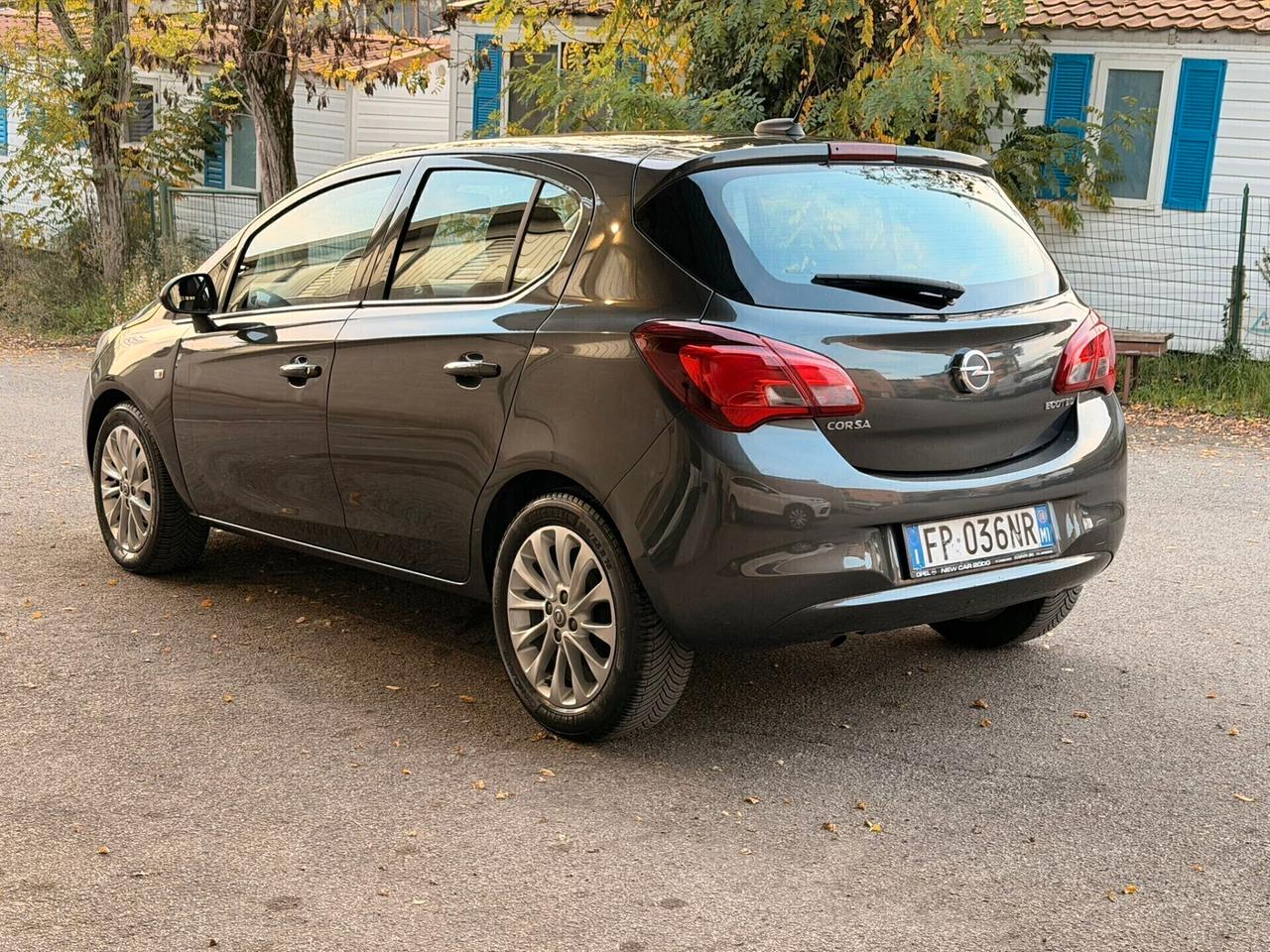 Opel Corsa 1.4 90CV GPL Tech 5 porte Innovation