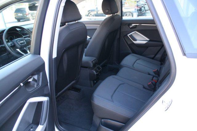 AUDI Q3 35 TDI S tronic Business