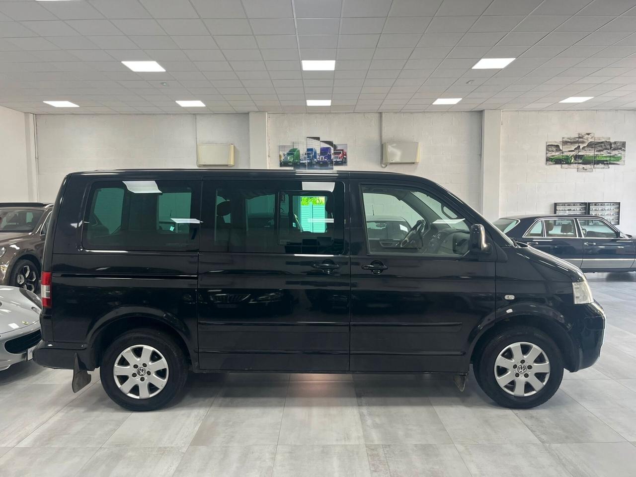 Volkswagen Multivan 2.5 TDI/130CV Highline