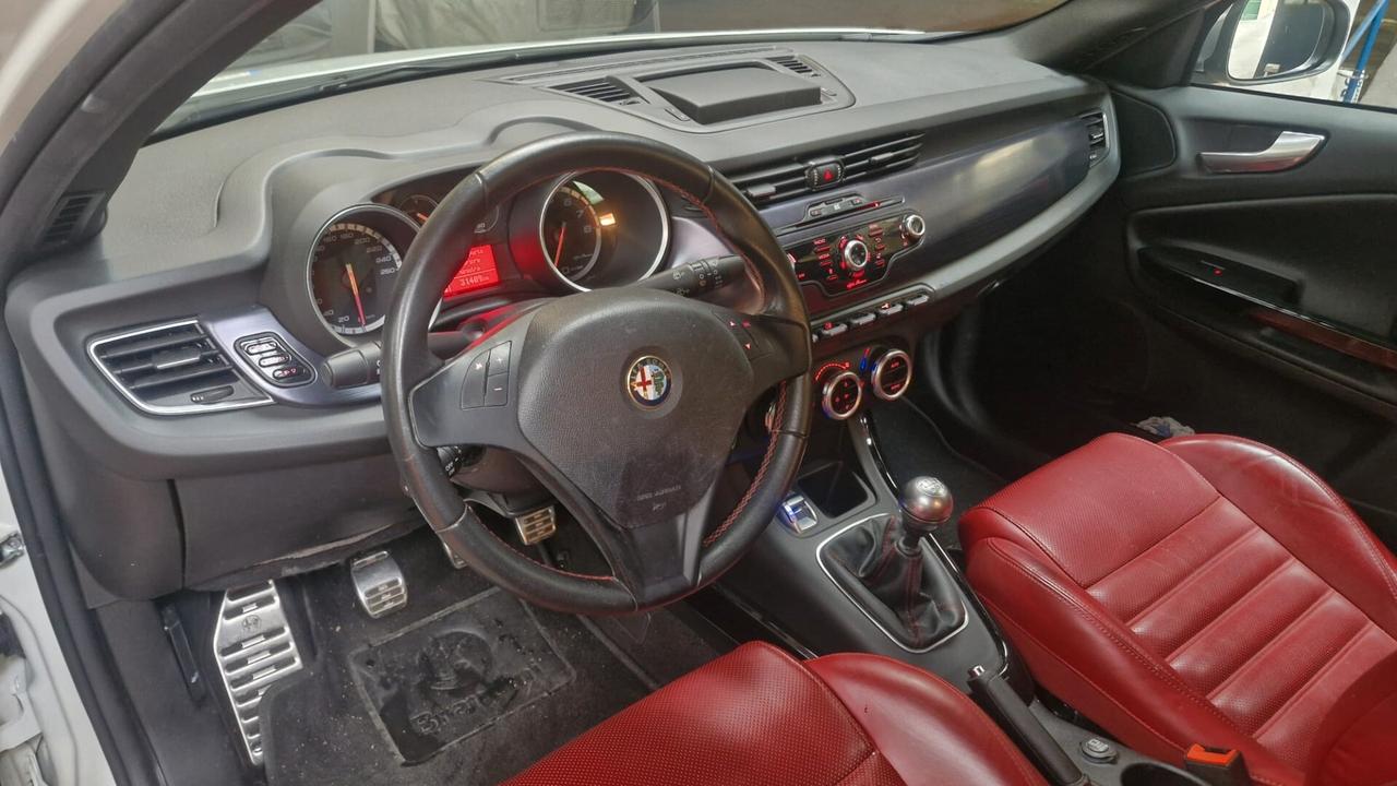 Alfa Romeo Giulietta 1750 TBi Quadrifoglio Verde