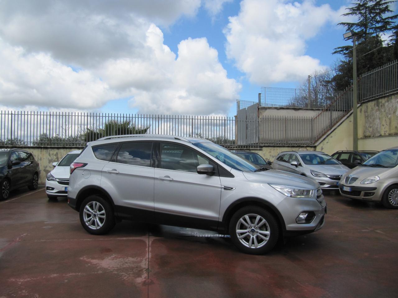 Ford Kuga 1.5 TDCI 120 CV S&S 2WD Business