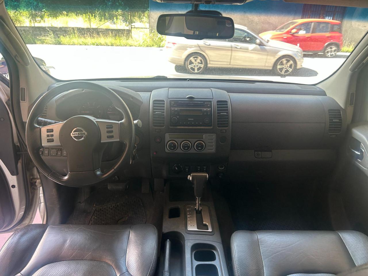 Nissan Navara Double Cab Navara d.cab 2.5 dci Platinum 174cv