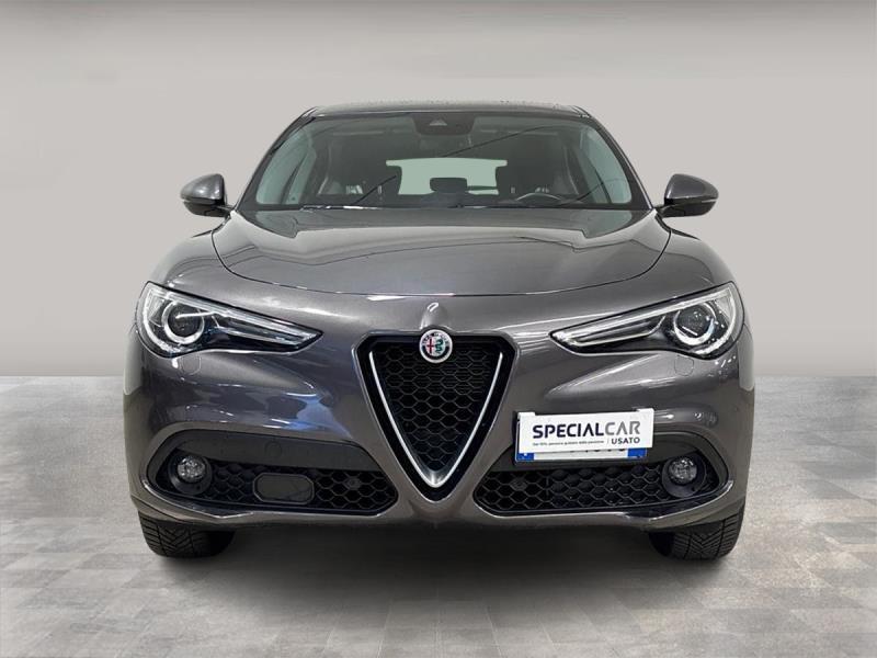 Alfa Romeo Stelvio 2.2 Turbo Business Q4 AT8