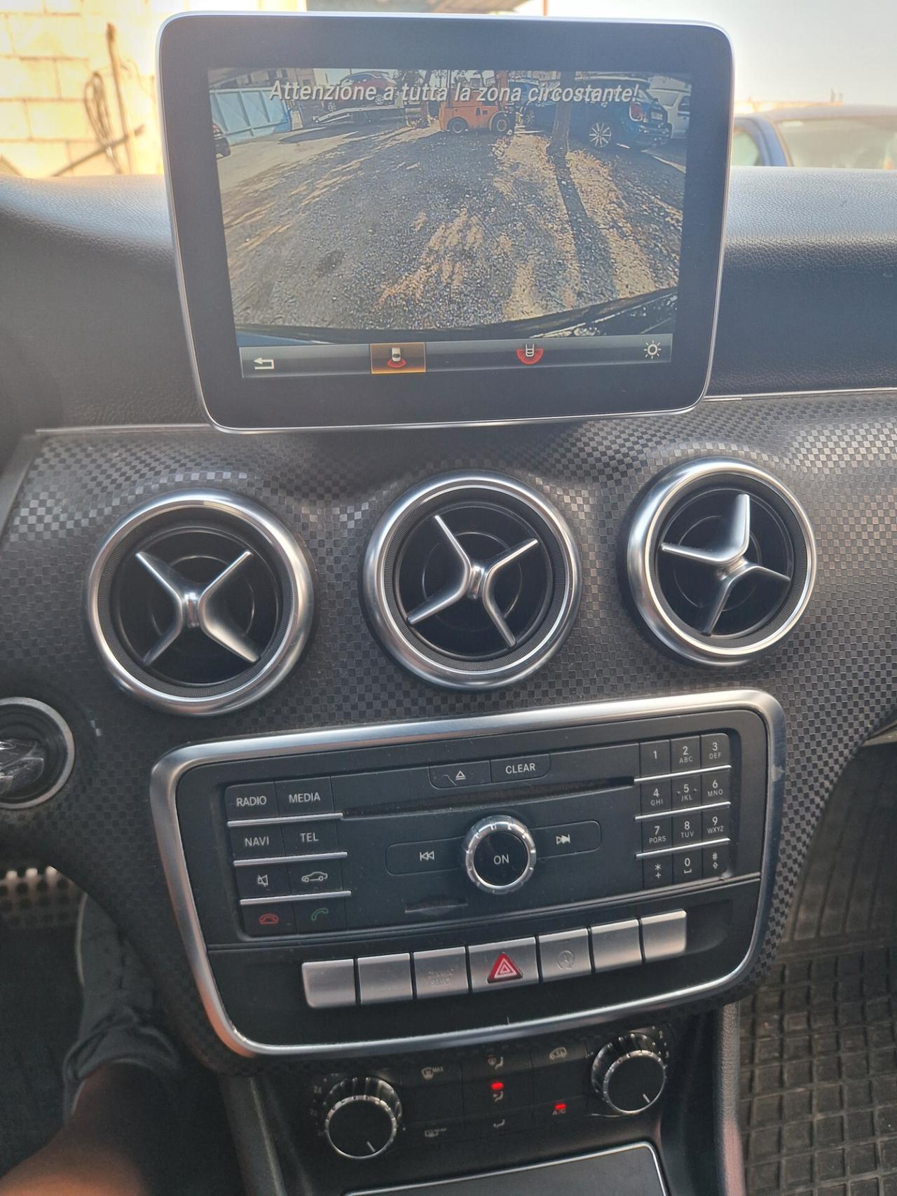Mercedes-benz A 180d Automatic -2015