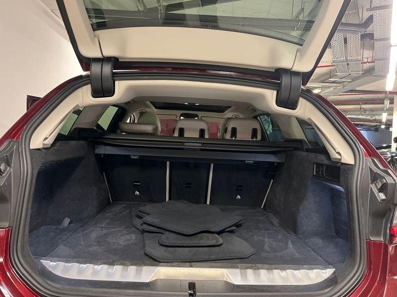 BMW Serie 3 330e xDrive Touring Sport