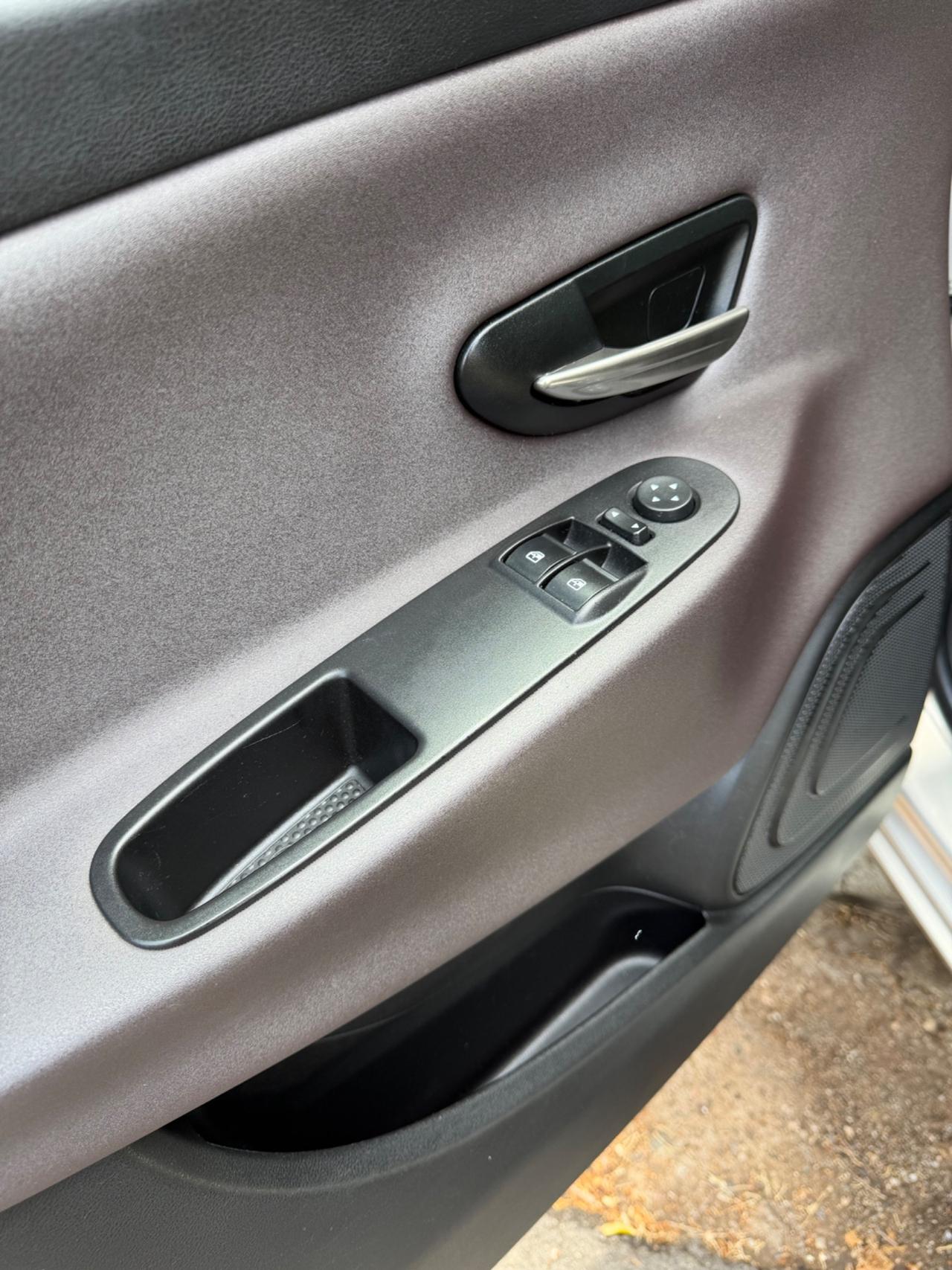 Lancia Ypsilon 1.3 MJT 95 CV GARANZIA 12 MESI