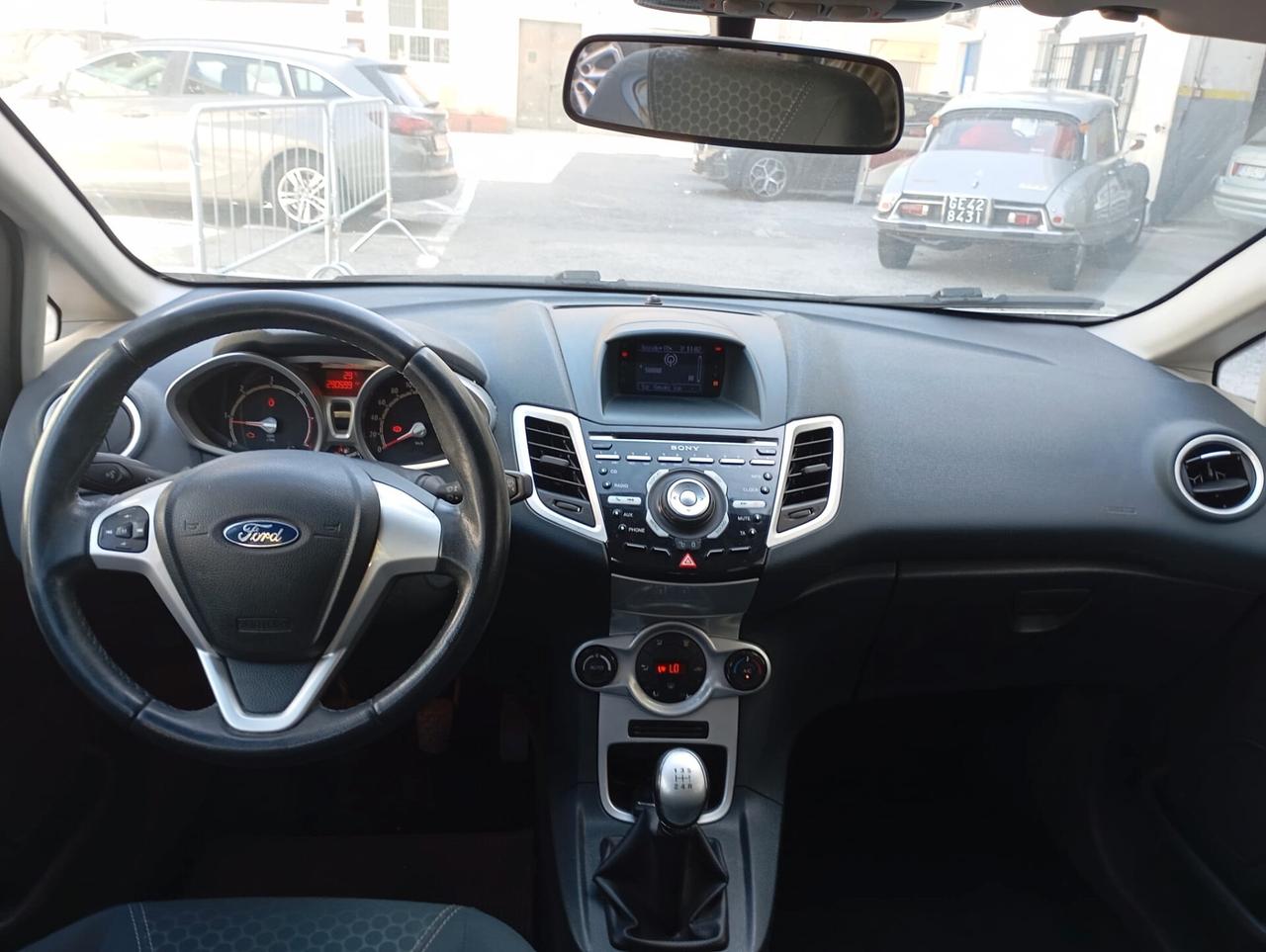Ford Fiesta 1.6 5p. Titanium- 2012